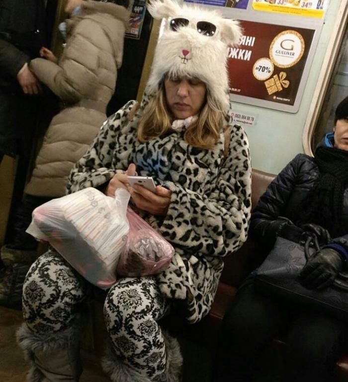 Беспощадная мода обитателей метрополитена (30 фото) - «Это интересно»