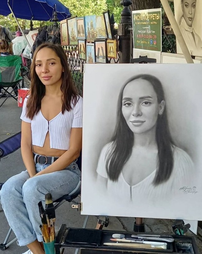 Российский уличный художник Николай Ярахтин рисует реалистичные портреты за час - «Прикольные картинки»