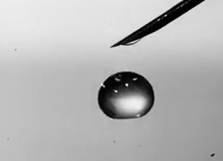 Капля воды падает в воду, снято высокоскоростной видеокамерой - «Прикольные картинки»