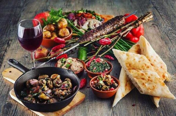 Юмор грузинской кухни - «Истории»