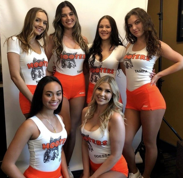 Компания Hooters объявила о своём банкротстве - «Прикольные картинки»