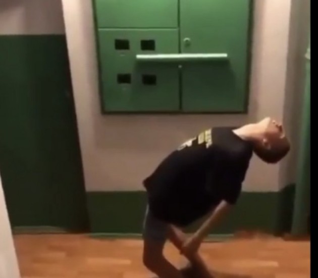 Почему наркоманы в США складываются вперед, а наши выгибаются назад? - «Прикольные картинки»